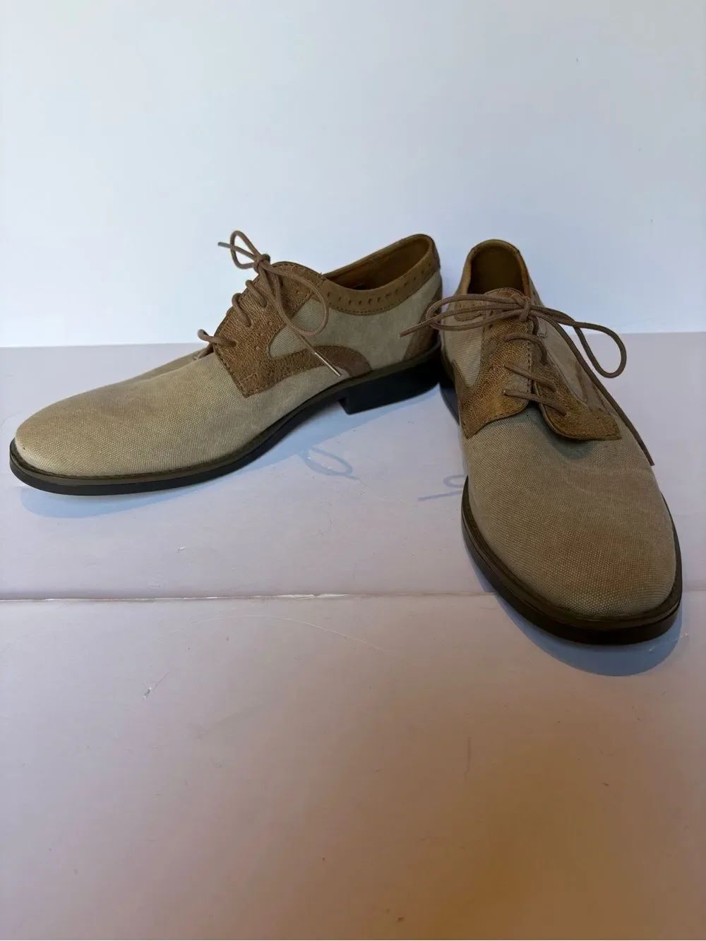 Clarks Men's Two-Tone Canvas Derby Lace-Up Shoes in Brown and Tan Size 9 1/2M